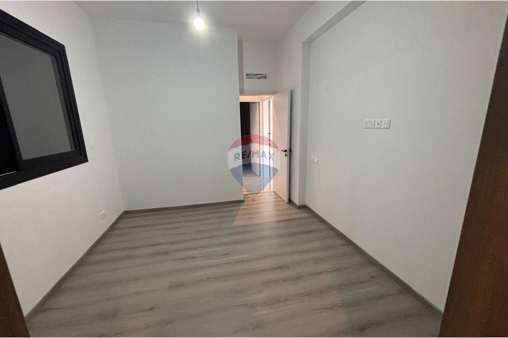 Two-Bedroom Penthouse in Agia Fylaxi – pohled 6