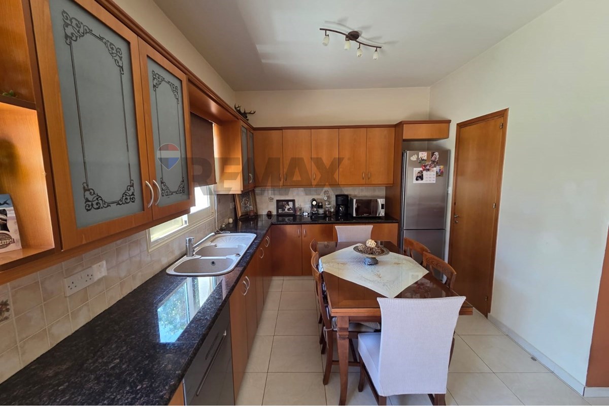 4 Bedroom House in Lakatamia - Ansicht 4