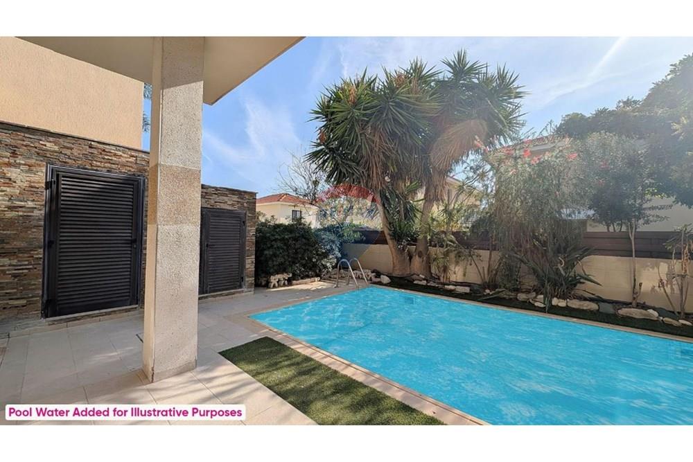 Detached House with Swimming Pool in Oroklini - Bild 2