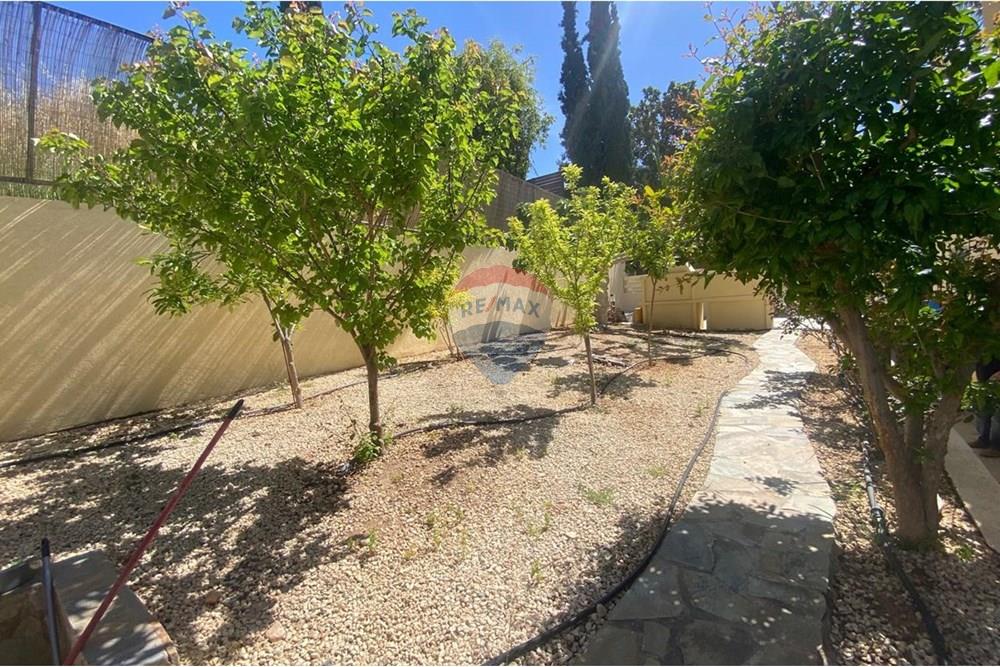 3-Bedroom Villa in Agios Athanasios - Vista 5