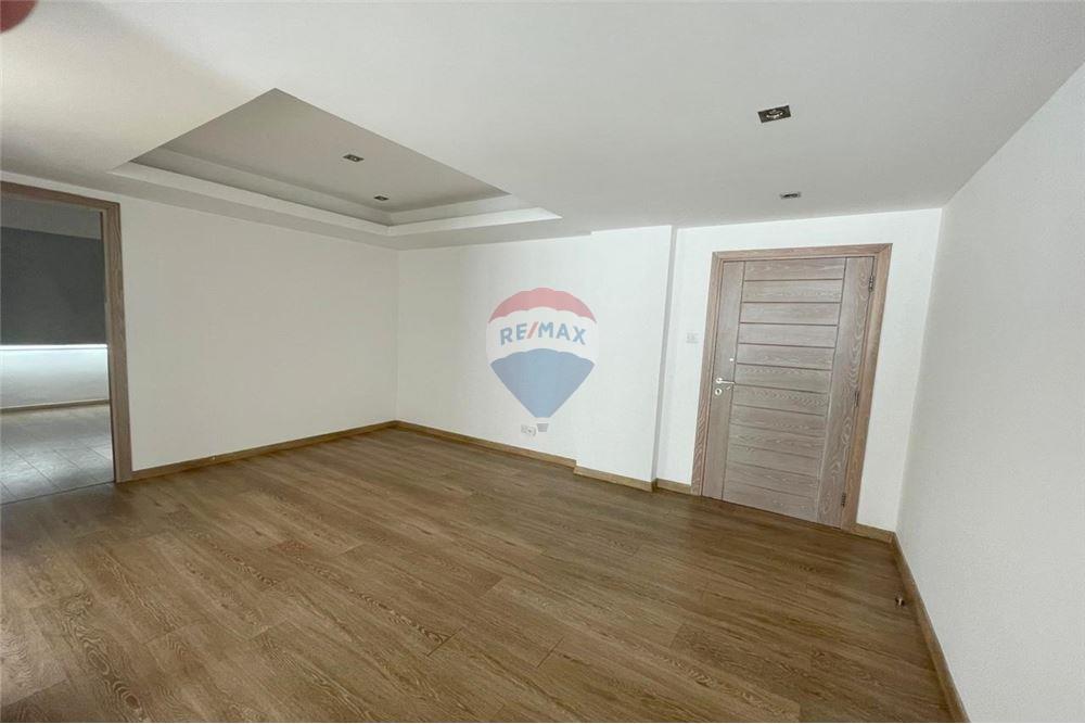 Beachfront 3-Bedroom Apartment - Widok 3