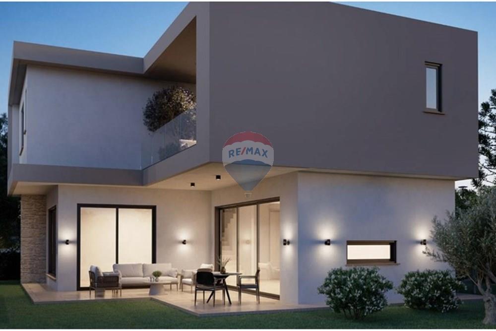 4-Bedroom Detached House in Agios Tychonas – další