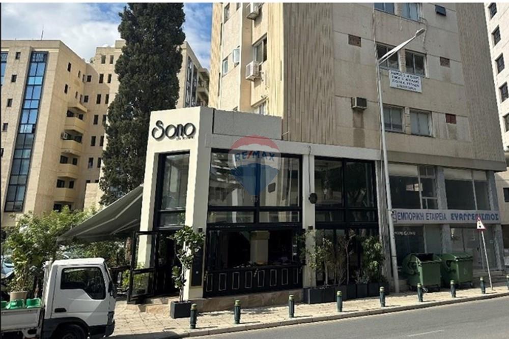 Trading area 530 m² for sale in Nicosia - Walled Old City, Nicosia