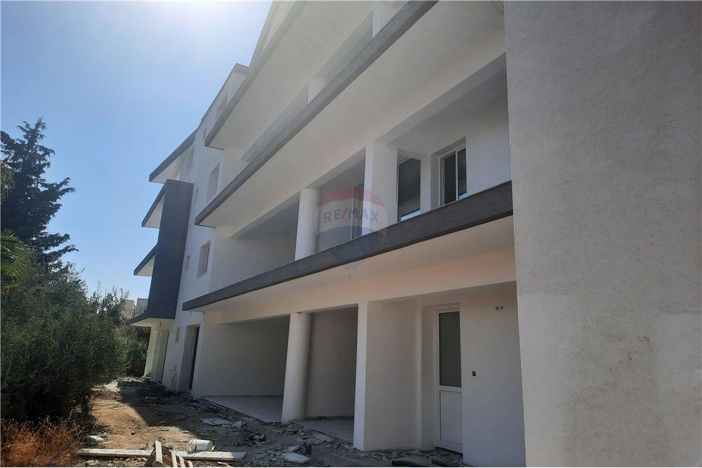 Modern Two Bedroom Apartment in Agios Athanasios - Widok 4