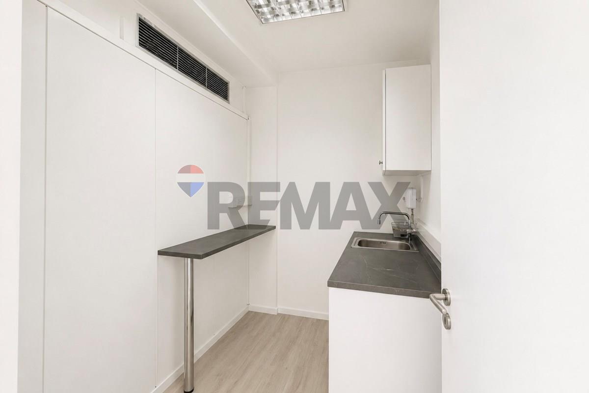 Γραφείο 130 μ² προς ενοικίαση στην τοποθεσία Limassol - Agios Nicolaos, Limassol