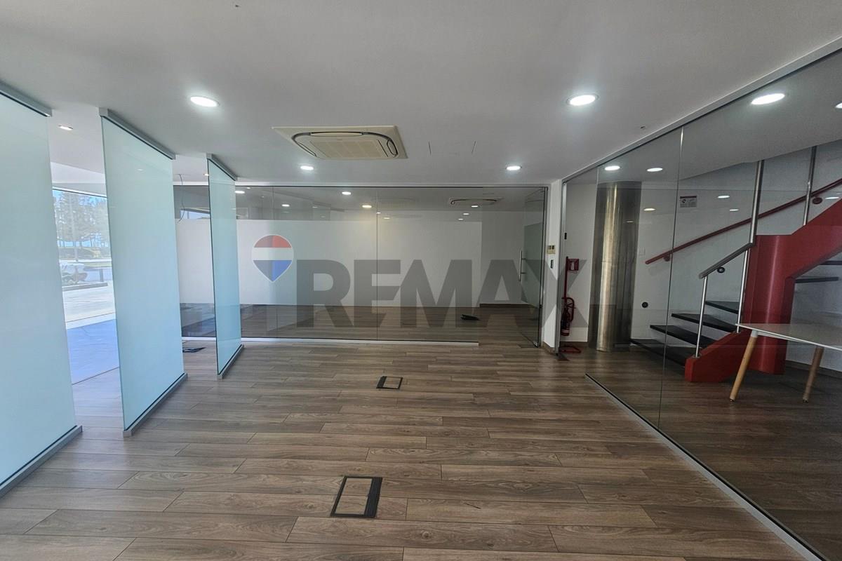 246m² Premium Seafront Office/Shop in Agia Trias - Bild 4