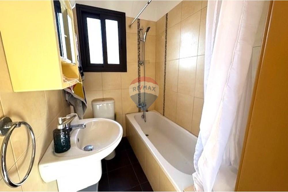 2-Bedroom Apartment in Sotiros, Larnara - Więcej
