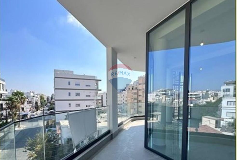 3-Bedroom Penthouse in Neapoli, Limassol - Ansicht 2