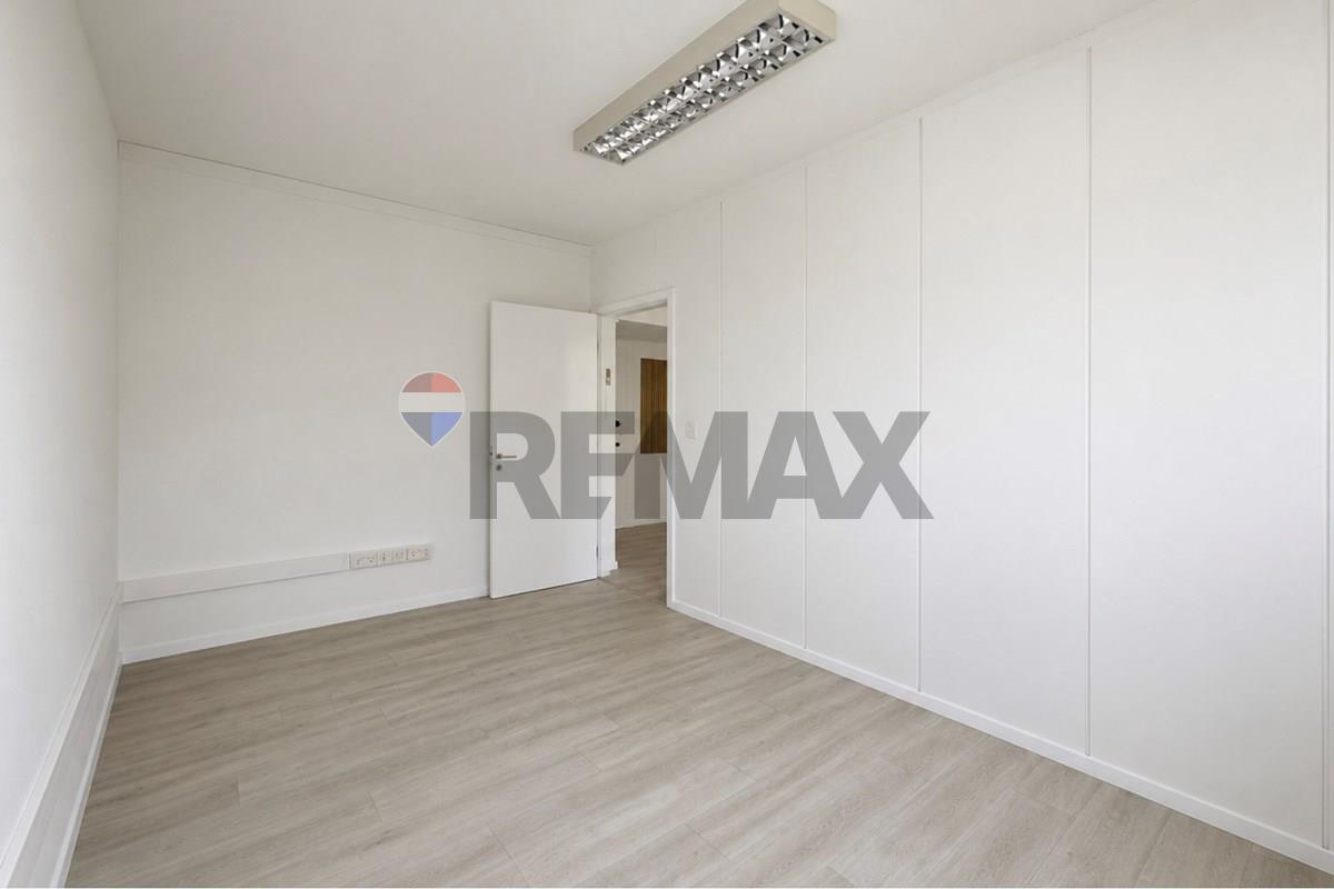 Γραφείο 130 μ² προς ενοικίαση στην τοποθεσία Limassol - Agios Nicolaos, Limassol