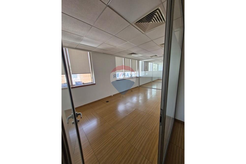 Office 460 m² for rent in Limassol - Agia Triada, Limassol