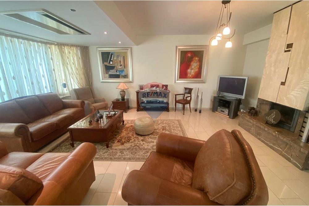 3-Bedroom Villa in Agios Athanasios - Vista 6