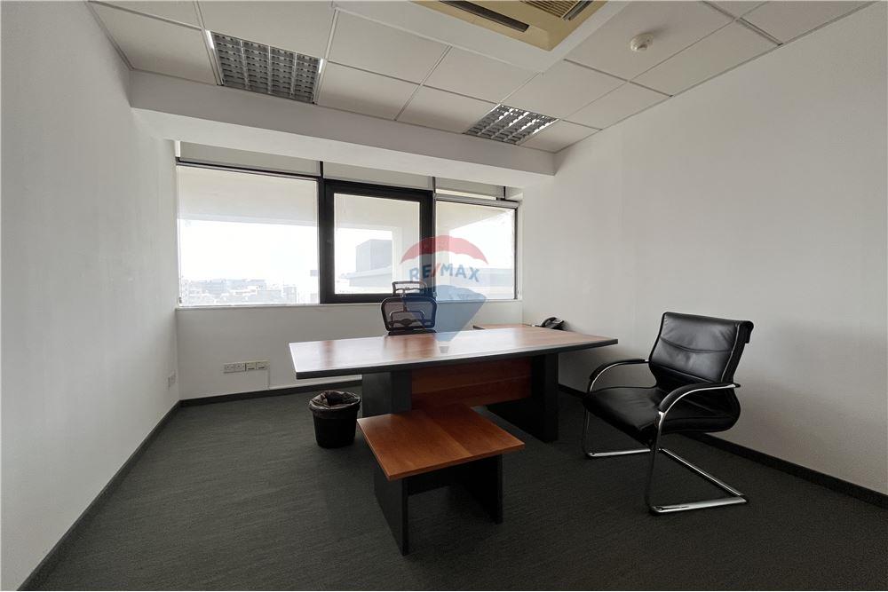 Whole Floor Office of 297 sqm in City Center - Ansicht 4