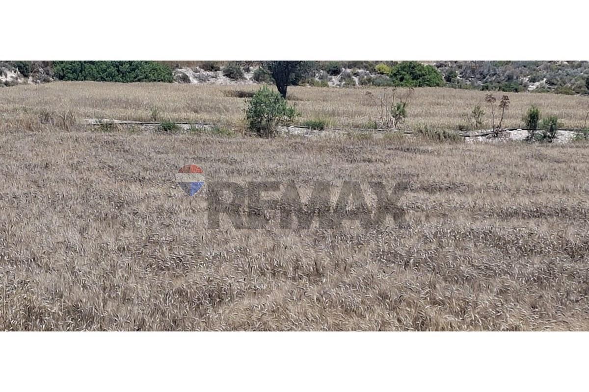 1673m² Residential Plot in Anafotia, Larnaca - Ansicht 6