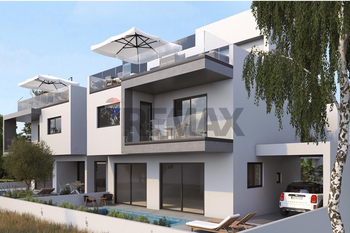 3-Bedroom Villa in Livadia - Aanzicht 3