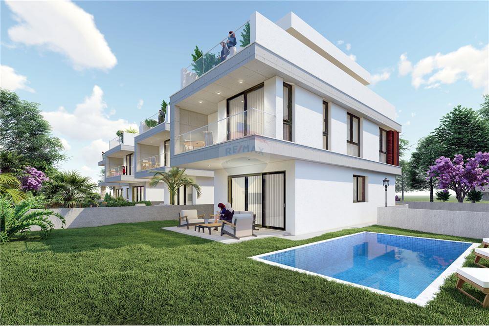 4-bedroom villa for sale 271 m² in Agios Tychon Tourist Area, Limassol