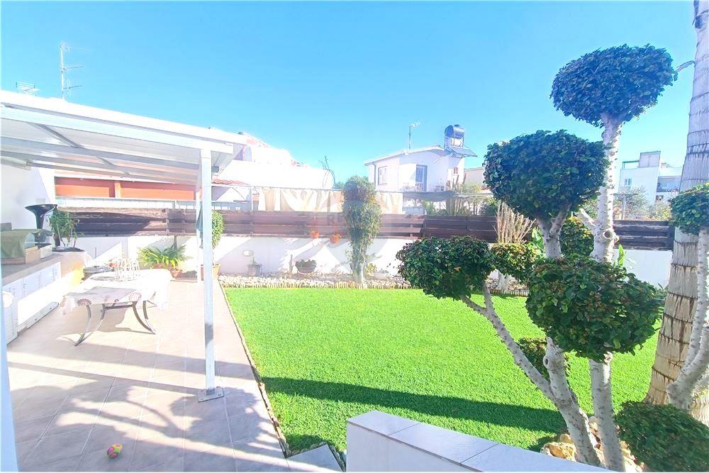 4 Bedroom house for sale in Lakatamia area – pohled 2