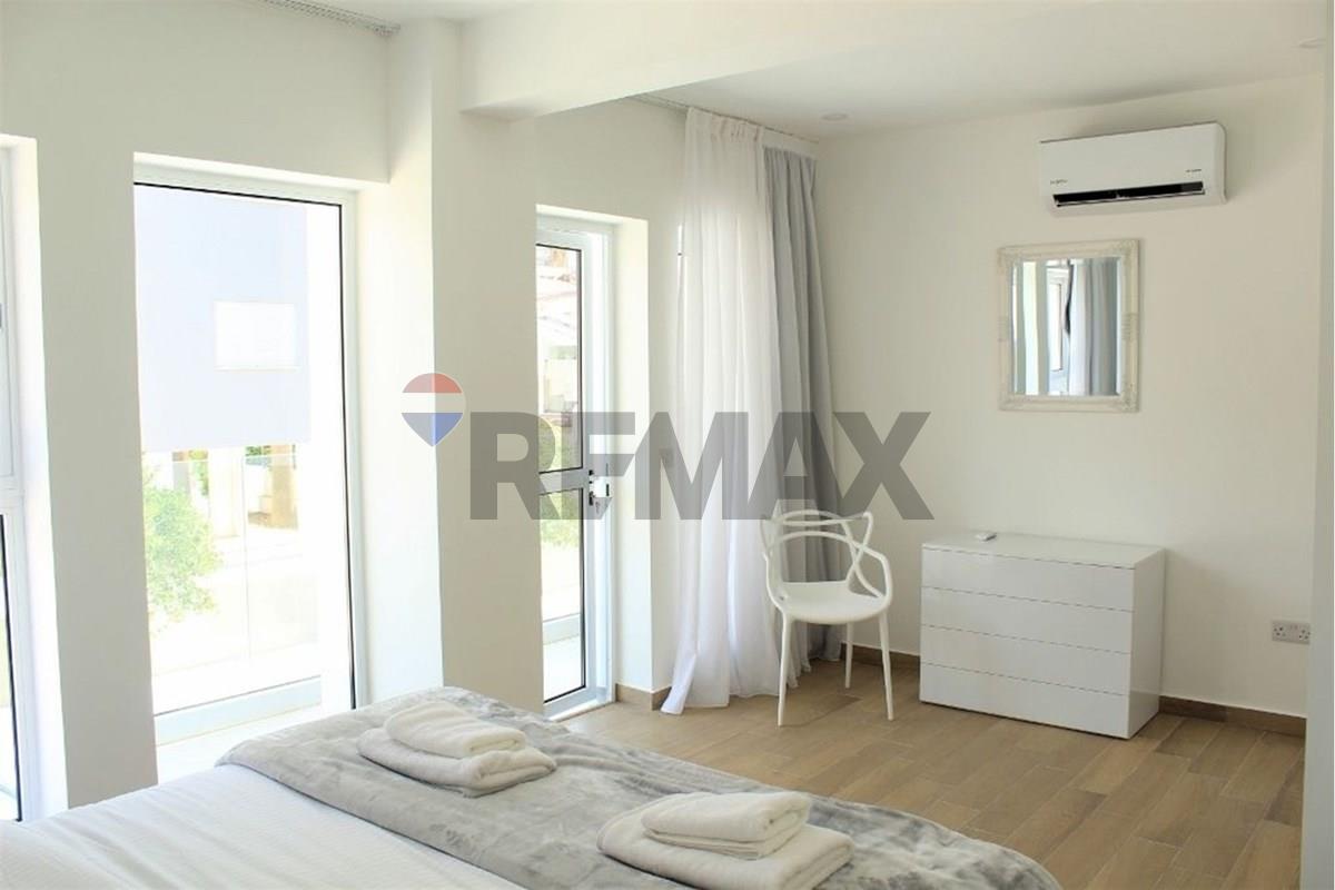 2 Bedroom Apartment in Potamos Germasogeias - Mehr