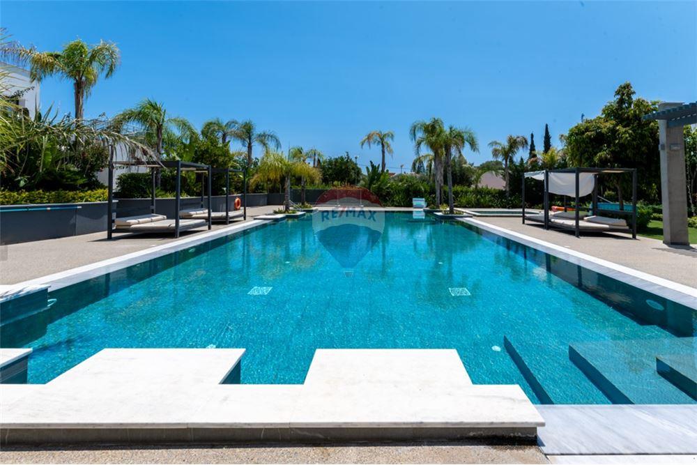 2-Bedroom Apartment in Potamos Germasogia - Widok 4