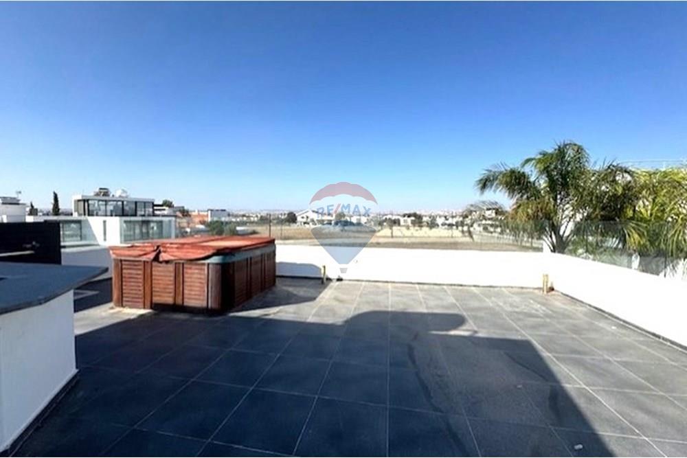 4 bedroom House with roof garden in Livadia - Ansicht 2