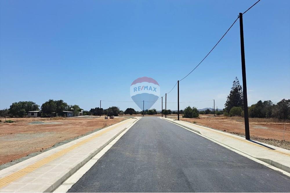 590sqm -Residential Corner Plot, Mazotos – pohled 5