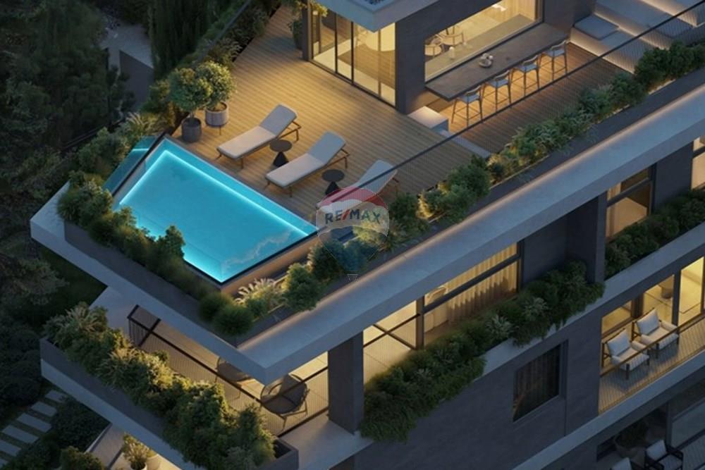 3 Bedroom Penthouse in City Center, Limassol - Widok 3