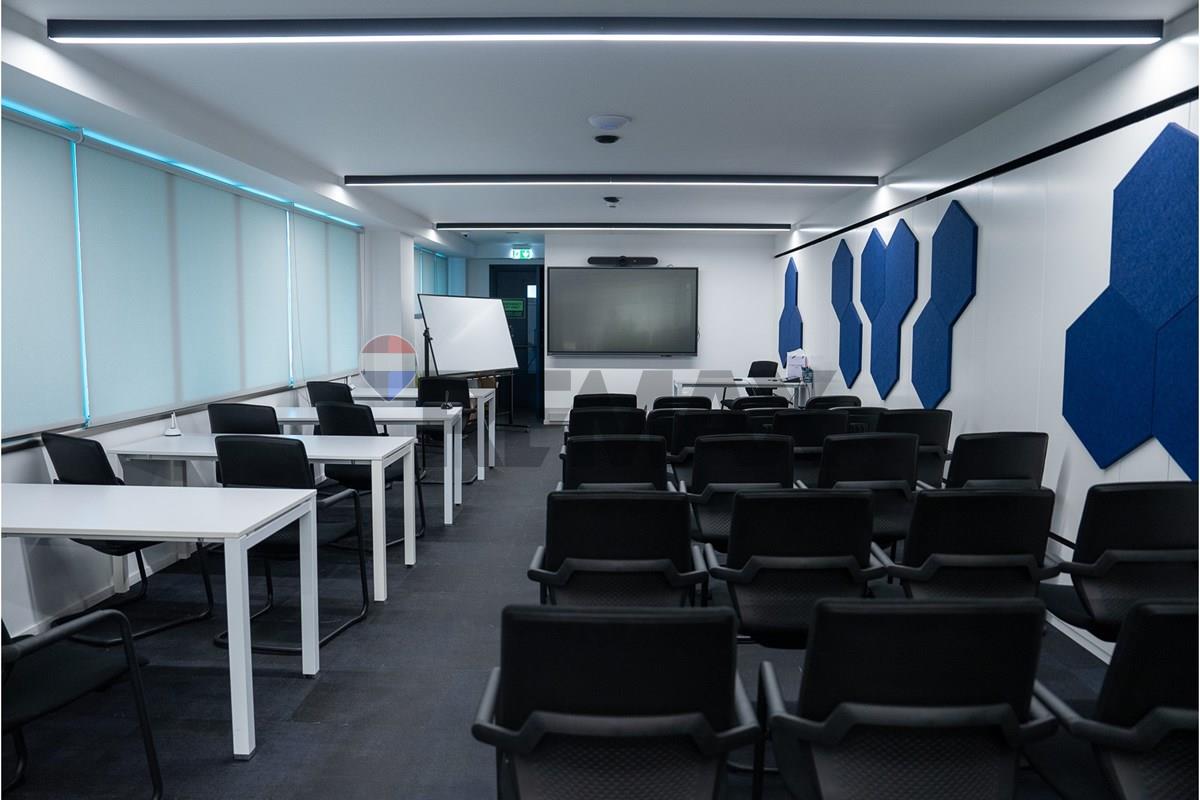 425m² Office in Mesa Geitonia - Więcej