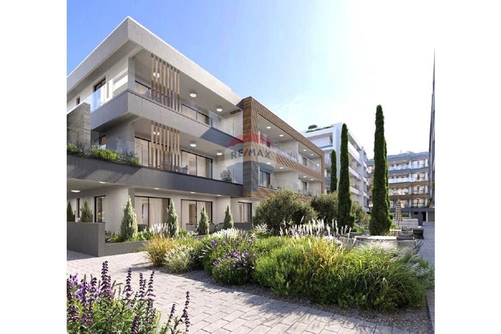 2 Bedroom Apartment 350m from Sea - Meer