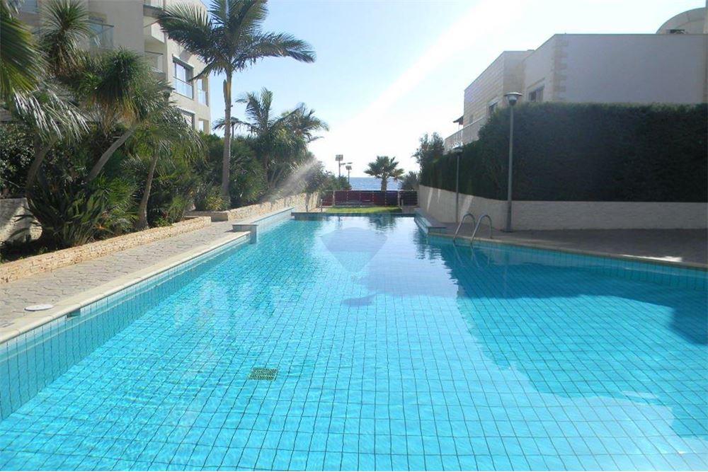 Sea Front 2 bedroom apartment - Mehr