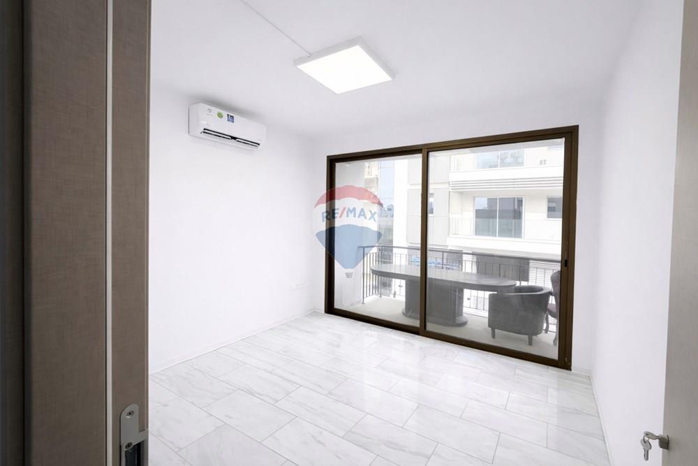 10 Serviced Offices in the Heart of Limassol - Bild 4