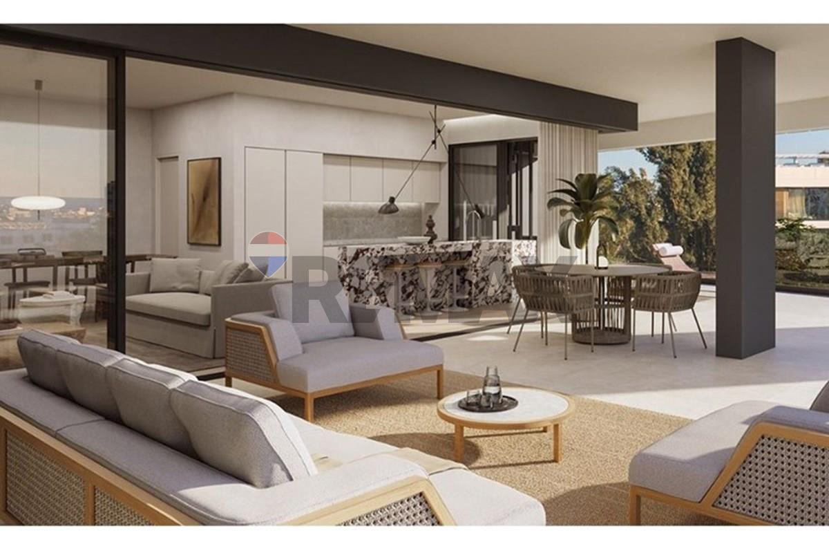 2-Bedroom Apartment in City Center - View 5