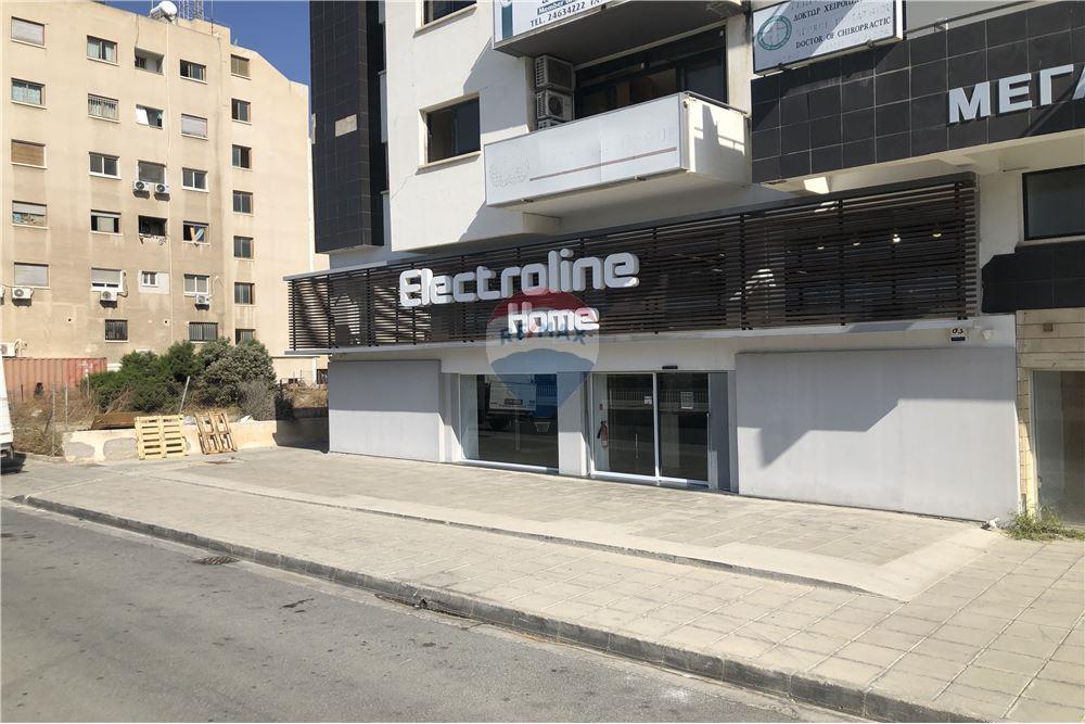 Trading area 99 m² for sale in Larnaka - Finikoudes, Larnaca