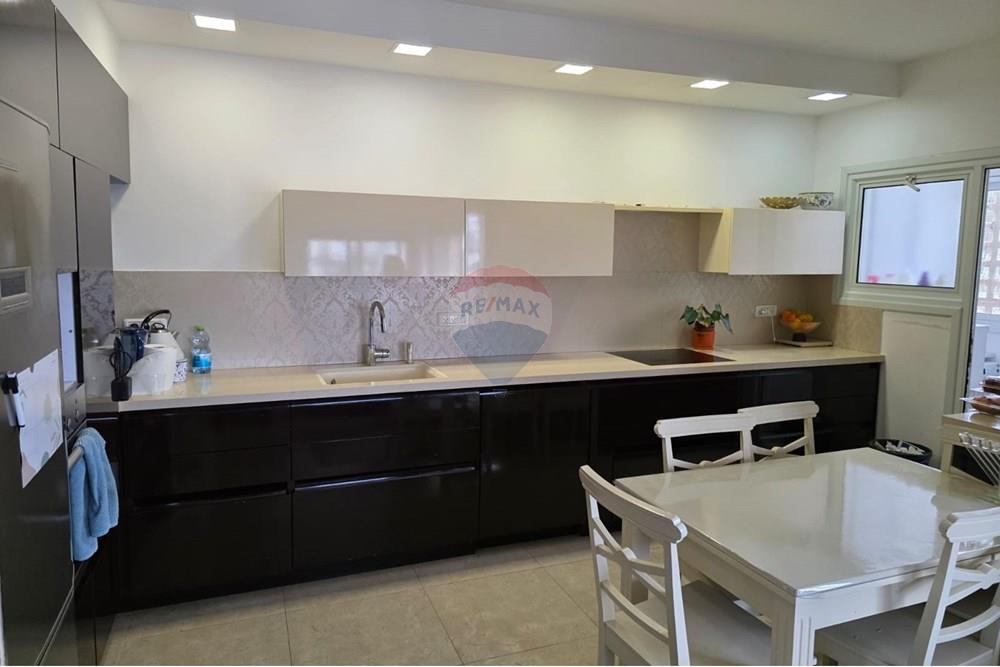 Apartment for Sale in Modi'in - Image 4