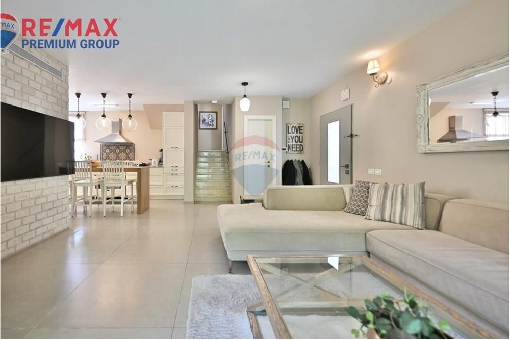 House for Sale in שוהם - Image 6
