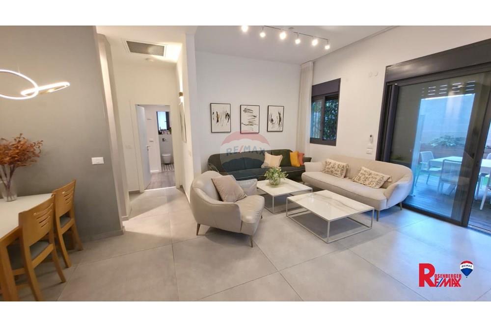 Apartment for Sale in Rishon LeZion - Image 3