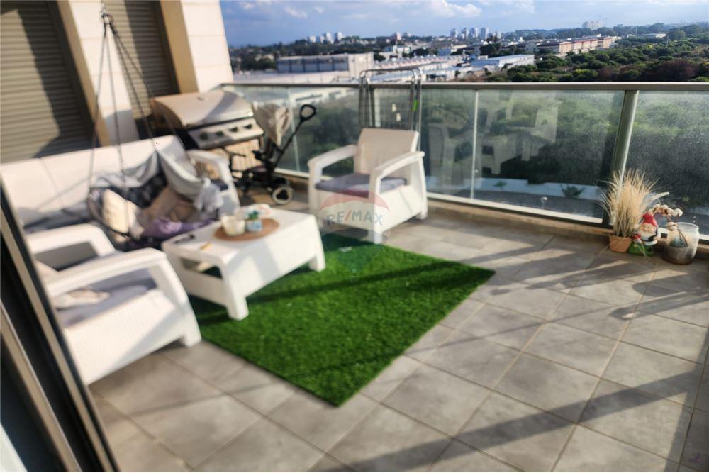 Apartment for Sale in Nahariya - Image 3