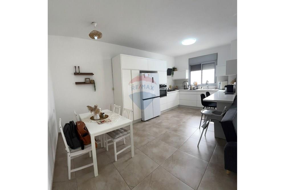 Apartment for Sale in Sderot - Image 1