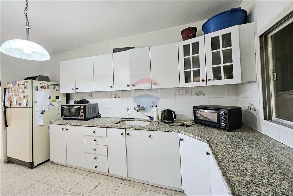 Apartment for Sale in Afula - Image 4