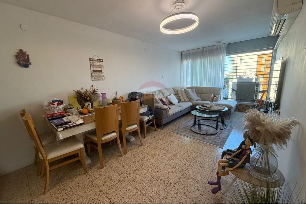 Apartment for Sale in Tel Aviv - Image 1