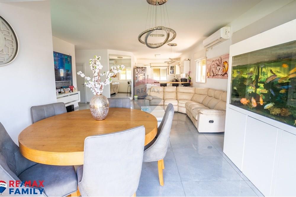 Apartment for Sale in קרית אתא - Image 5