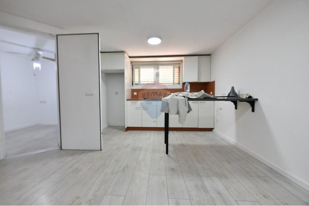 Apartment for Sale in Ganei Tikva - Image 3