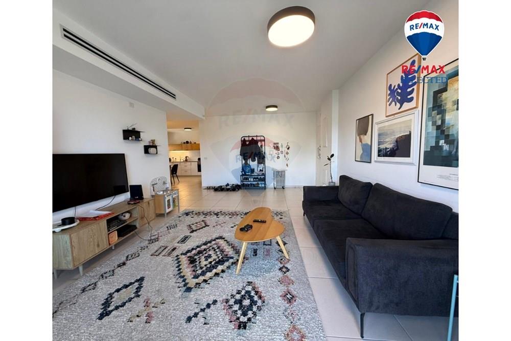 Apartment for Sale in Haifa - Image 5