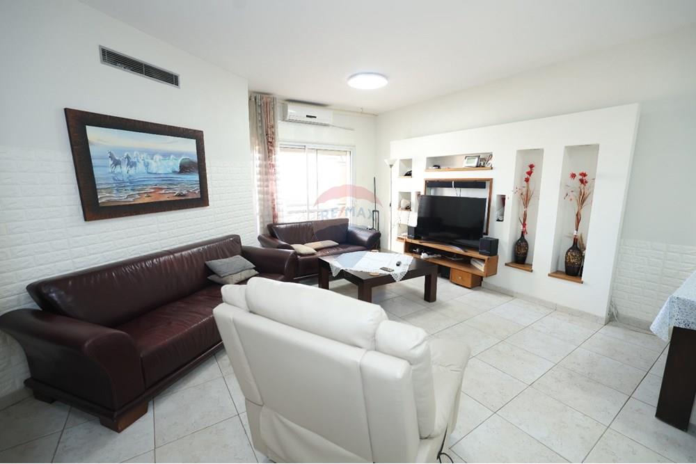 Apartment for Sale in Beer Sheva - Image 3