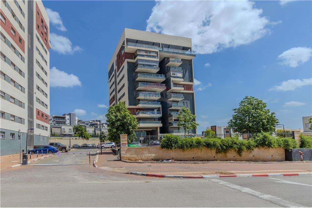 Apartment for Sale in Afula - Image 2