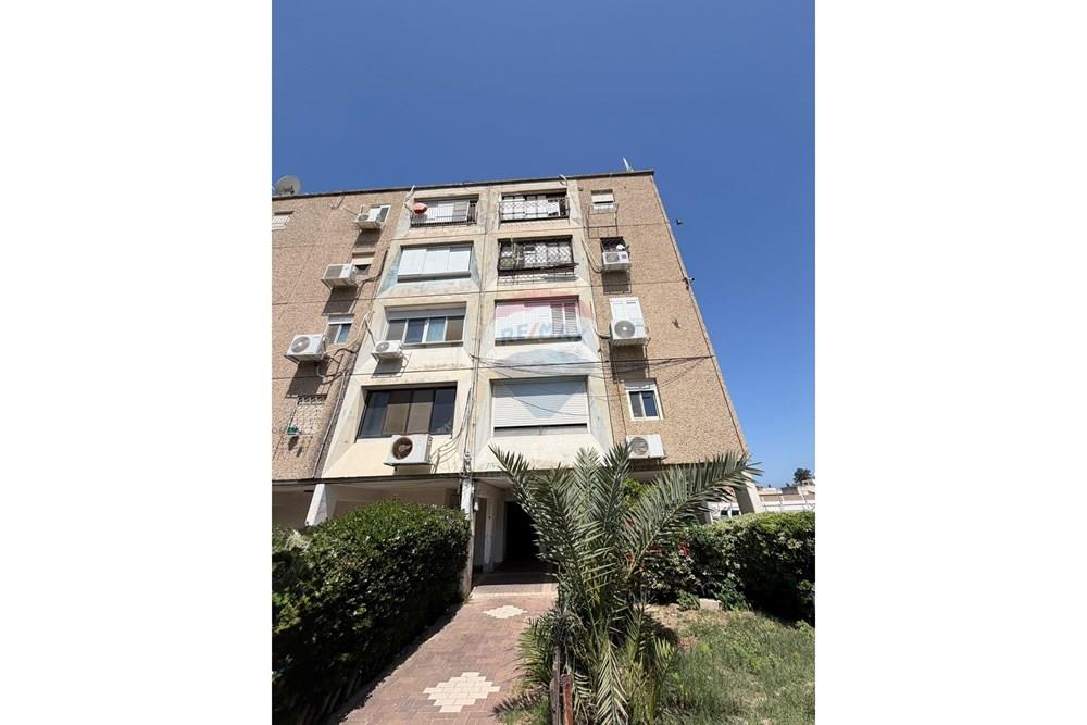 Apartment for Sale in קרית מוצקין - Image 5