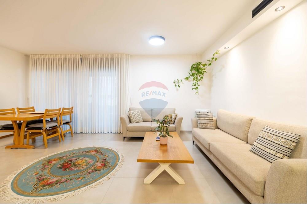 Apartment for Sale in קרית אונו - Image 1