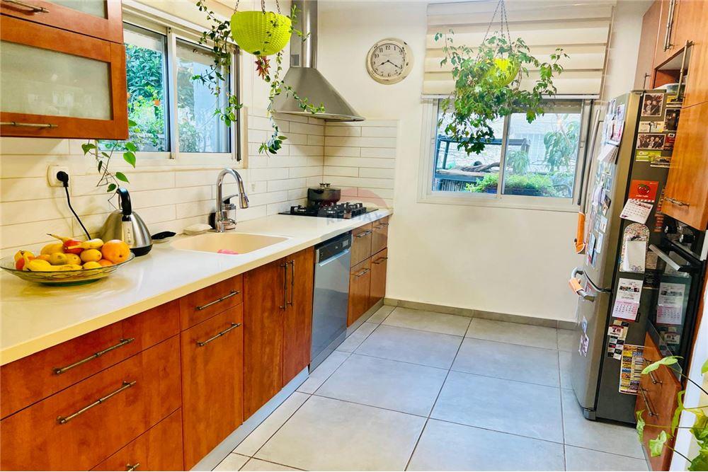 Apartment for Sale in Karmiel - Image 3