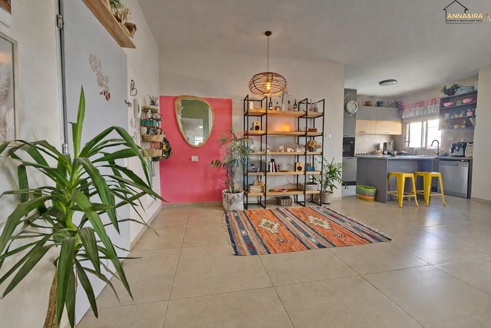 Apartment for Sale in מעלות - Image 3