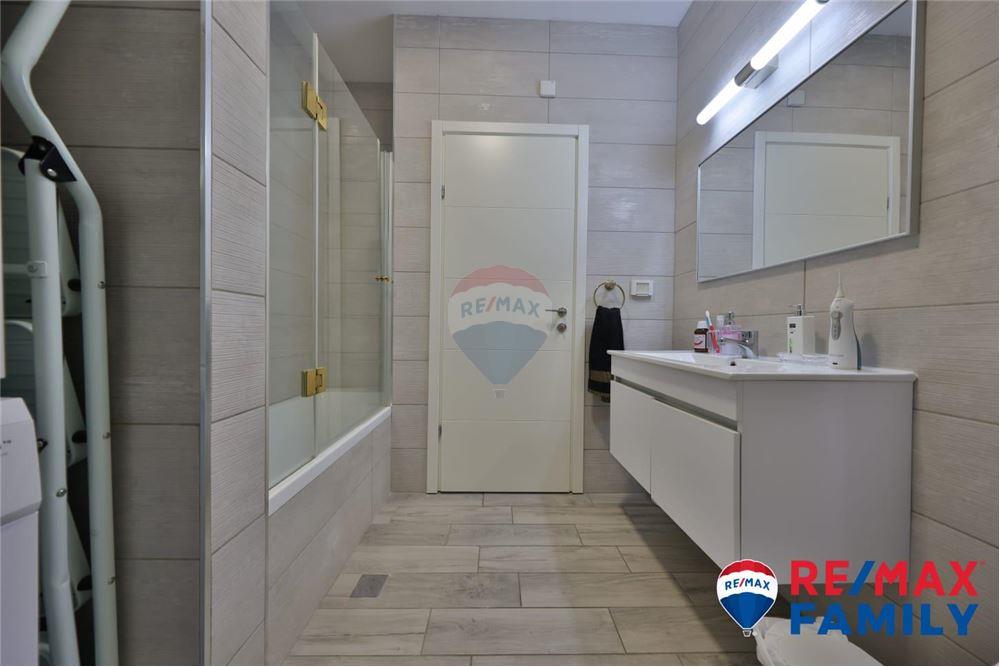 Apartment for Sale in קרית חיים - Image 6