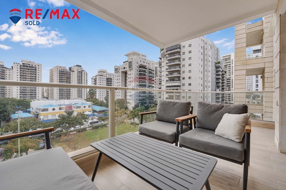 Apartment for Sale in Petah Tikva - Image 5