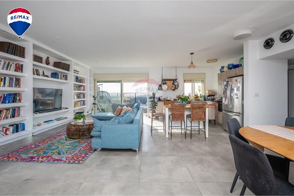 Apartment for Sale in Zichron Ya'akov - Image 4